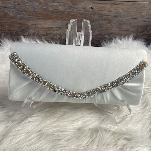 Vintage White Evening Clutch Bag - Picture 2 of 8